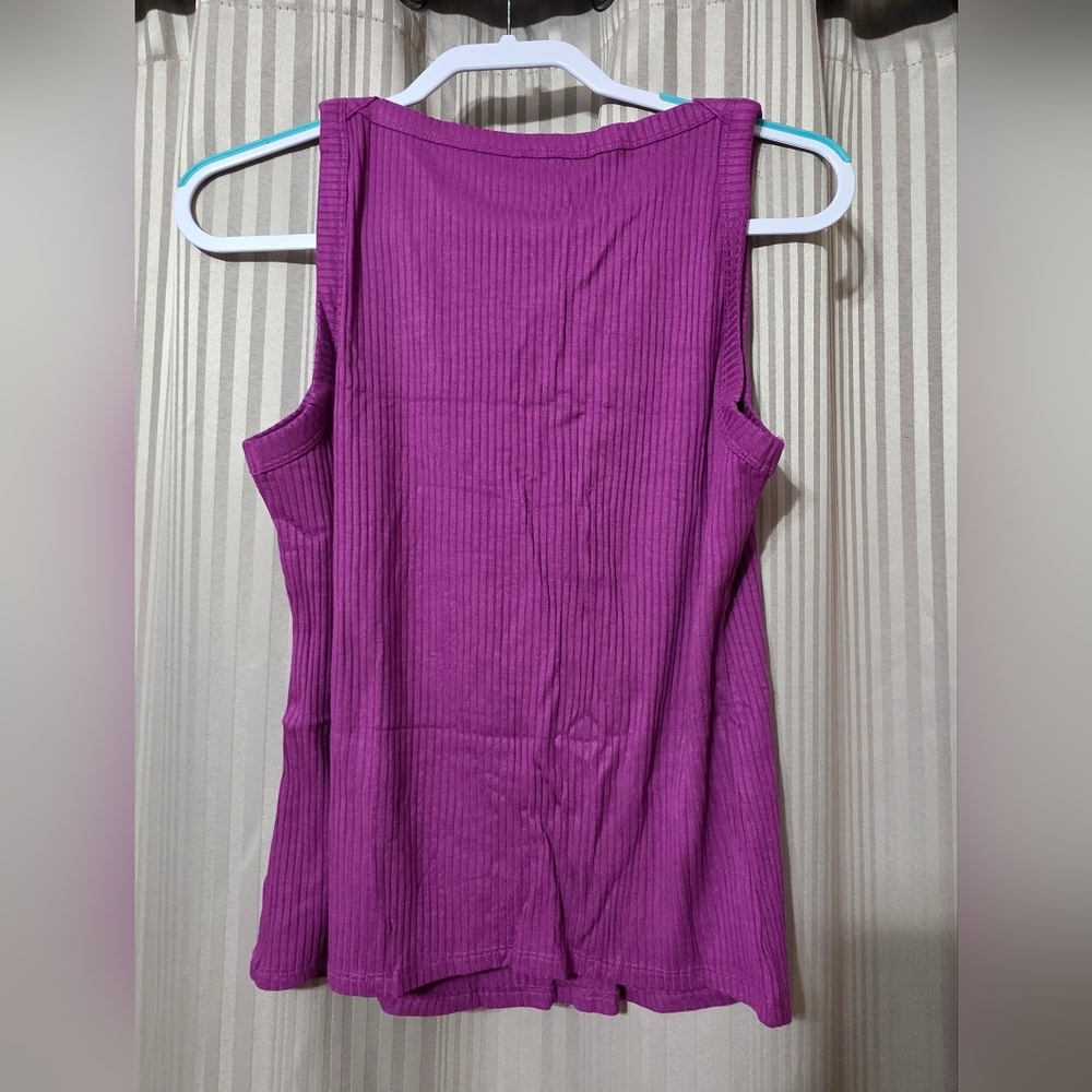 Zenana Outfitters Purple Ribbed Tank Top. NWOT - Picture 2 of 3